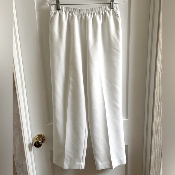 Alfred Dunner White Pants  14 - Picture 1 of 12